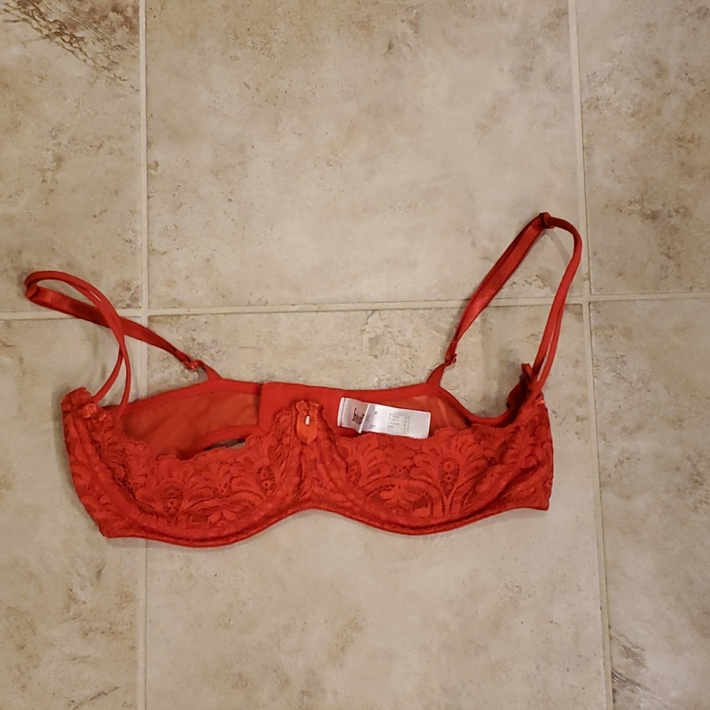 Elegant Red Lace Bra